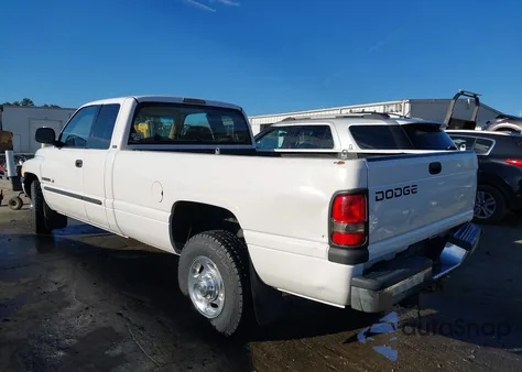 2002 Dodge Ram 2500 St из США, поврежденный, VIN 3B7KC23W82M212169